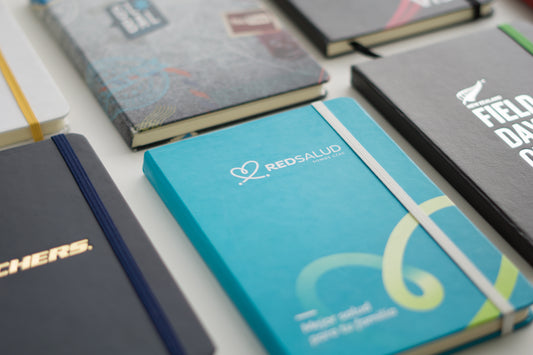 La Esencia de la Papelería Corporativa: Cómo las Libretas Personalizadas Fortalecen Tu Marca