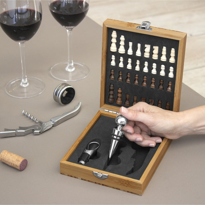 Set de vino con juego de ajedrez "CHESSY"